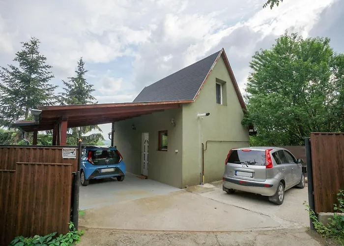 Csudakuckó Apartman Eger